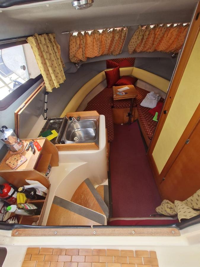 Lupa - La Flotta Di Willy Gio Hotel Alghero Eksteriør billede